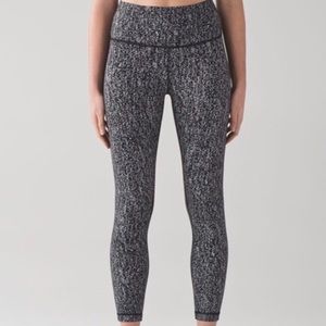 Lululemon cropped leggings